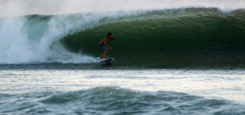 Surfing in Costa Rica: Secrets from a local surfer